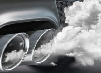 В Україні можуть заборонити ввезення авто з ДВЗ