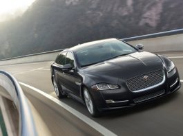 Зняті з виробництва авто як і раніше продають новими в салонах