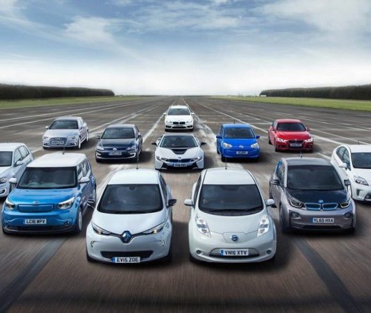 В Європі знайшлися противники переходу на електромобілі