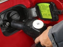 Стало відомо, чому витрата палива в літній період збільшується