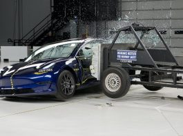 Tesla Model 3 названий найбезпечнішим електромобілем