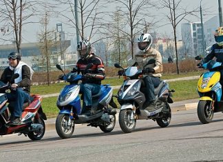 Які штрафи діють для водіїв скутерів і мотоциклів в Україні