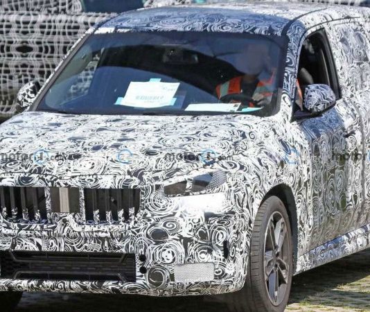 BMW X1 2022 вперше показали на рендерах