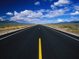 Де кращі і рівніші дороги – в Європі чи в Америці