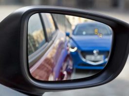 У Києві автозлодії викрадають дзеркала з машин і вимагають за них викуп (ФОТО)