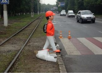 Коли пішохід не має переваги на переході: що потрібно знати водіям