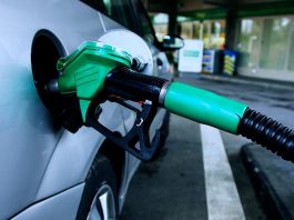 Водіям розповіли, навіщо взимку заправляти авто 92-м бензином замість 95-го