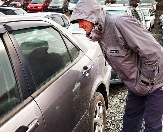 Водіям розповіли про правила вибору автомобіля з пробігом