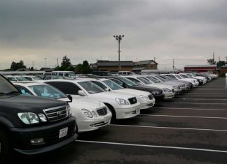 На одному з європейських авторинків машини з пробігом стали коштувати дорожче нових