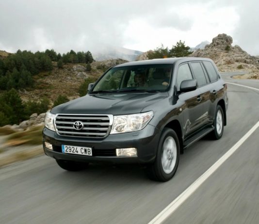 Фахівці розповіли в чому ж різниця між кросоверами, позашляховиками і паркетниками