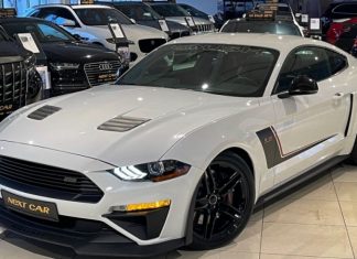 У Києві помітили дуже рідкісний спорткар за 2 мільйони гривень: фото