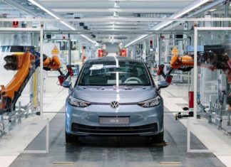 Volkswagen будує новий німецький завод електромобілів для конкуренції з Tesla