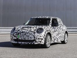 Mini опублікував тизер на хетчбек Cooper SE 2023 року