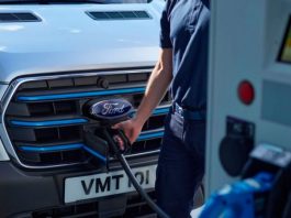 Компанія Ford озвучила ціни на електричний фургон E-Transit
