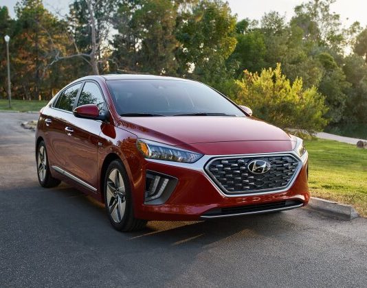 Названий топ-10 найекономічніших авто – потужні та витрачають мало палива