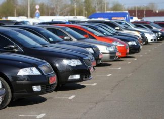 За якою ціною українці купують вживані авто: дослідження