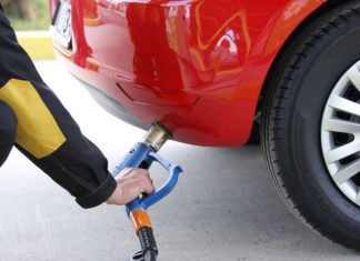 Українські АЗС скоригували ціни на автогаз