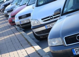 Штрафують двічі: у власників іномарок в Україні виникли нові проблеми