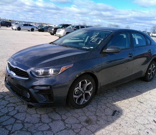 Американці назвали десятку автомобілів, що найбільш «розчаровують»