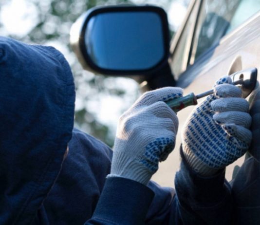 Патрульні розповіли українцям, як убезпечити свій автомобіль від злодіїв