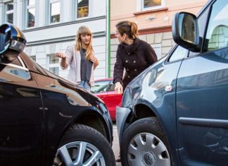 Патрульні розказали, через що водії авто найчастіше потрапляють у ДТП
