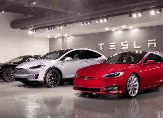 Tesla припинила роботу над дешевим електромобілем