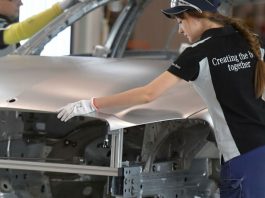 Названо небезпеку нової хвилі коронавірусу для автопрому у 2022 році