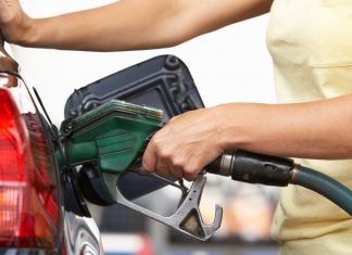 Який бензин краще заливати взимку: поради експертів