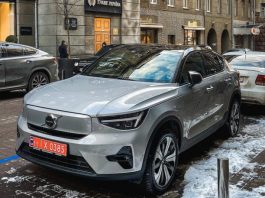 В Україні зняли найновіший електрокросовер Volvo