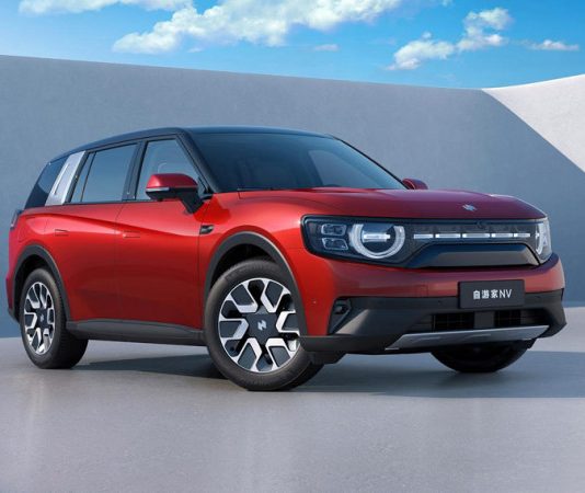 Китайці випустили кросовер із дивним дизайном