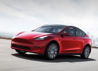 Компанія Tesla таємно зменшила кількість чіпів у електрокарах