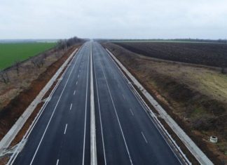 Укравтодор формує коридори для евакуації