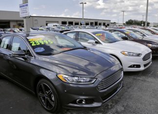 Ціни на старі автомобілі зросли на 40% порівняно з минулим роком