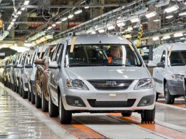 У РФ різко подорожчали автомобілі Lada
