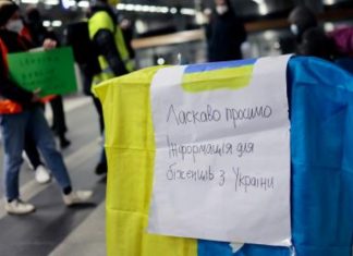 Виїзд за кордон під час війни: які документи потрібні, кого пропускають, а кого – ні