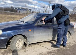 Що робити з простроченими правами та техпаспортом у воєнний час