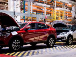 Renault не має наміру залишати російський ринок