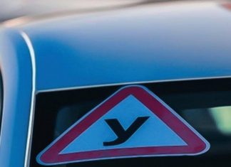 В Україні відновили складання практичного іспиту для водіїв на категорію “В”