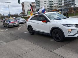 У Берліні невідомі спалили автомобілі, які брали участь у автопробігу на підтримку Росії