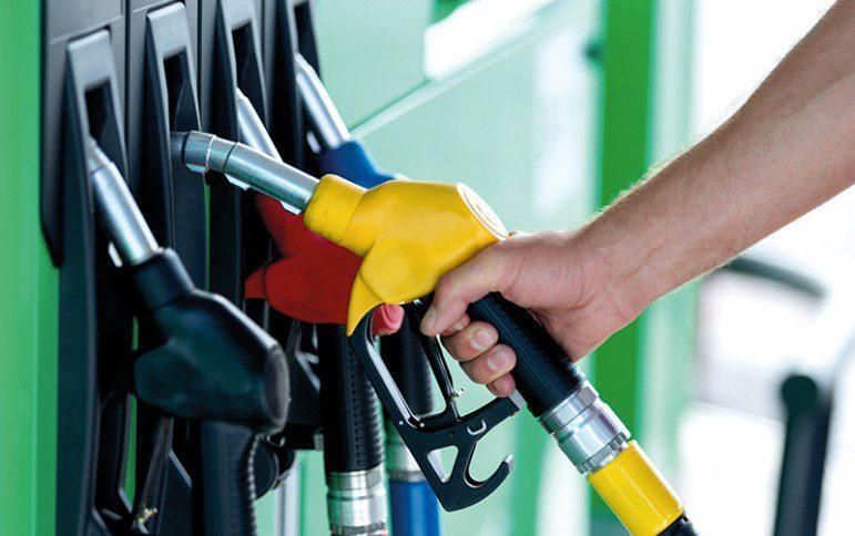 Скільки має коштувати бензин та дизель в Україні – думка експерта