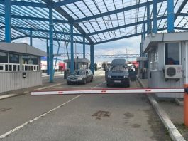 Один перехід на кордоні відкриють лише для ввезення пального