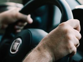 Водії-чоловіки призовного віку можуть перетинати кордон: що для цього потрібно