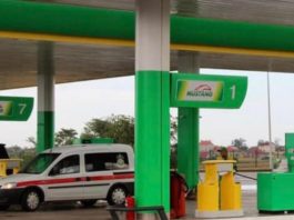 До 10 літрів палива і лише “своїм” – що зараз відбувається на АЗС