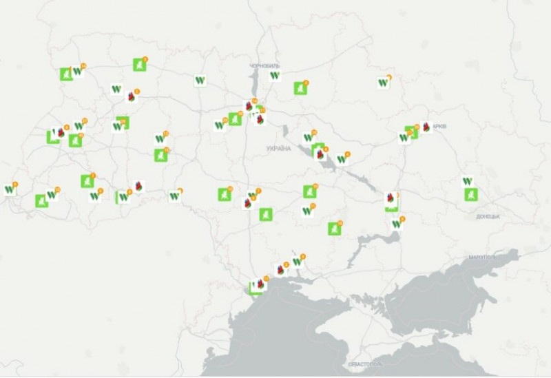 Автомобілістам в Україні показали карту АЗС, де є паливо