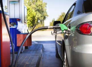 Правила продажу бензину у Києві: як знайти працюючі заправки та купити паливо