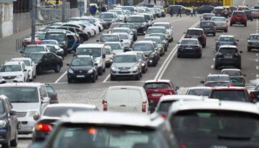 В Україні можуть різко подорожчати нові та вживані автомобілі