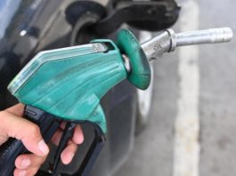 Зростання цін на бензин через падіння гривні не буде – Мінекономіки