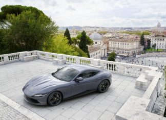 В Україну під нульовим розмитненням завезли авто за 221 тис. доларів