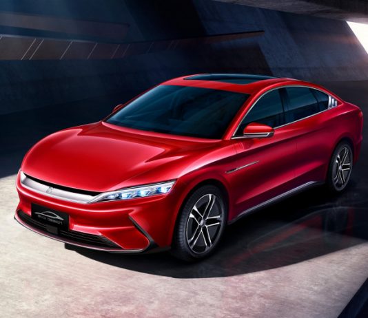 BYD вироблятиме 300 000 електромобілів на місяць