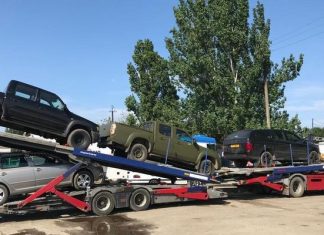 Поліція прикрила схему продажу благодійних авто для ЗСУ